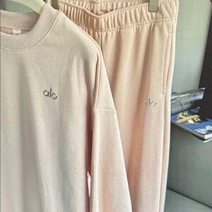 ALO Yoga Women's Crewneck Sweatshirt & Joggers Set in Blush Pink